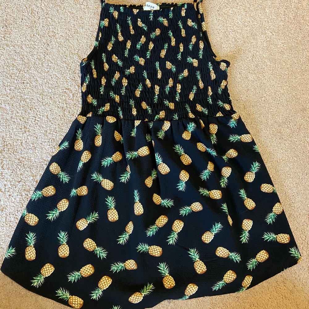 Pineapple tank
